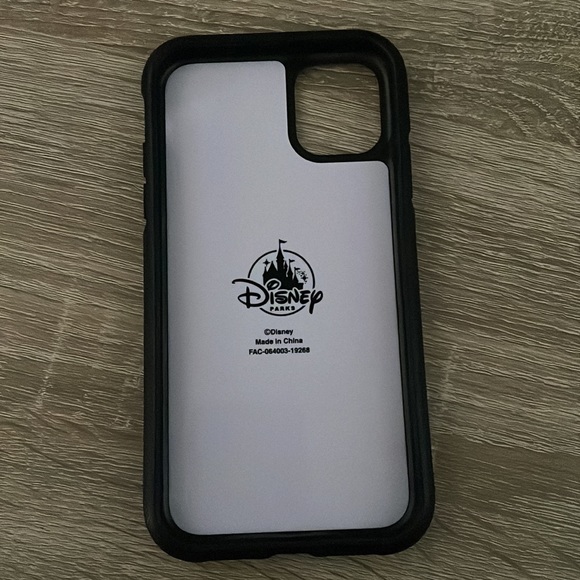 Disney IPhone 11 Case - Picture 3 of 3